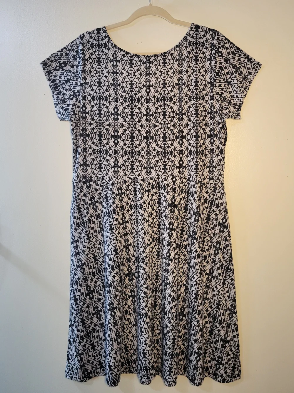 Ultra Flirt Plus (Women's 1X) Black & White Geometric Ikat T-shirt Swing Dress - Picture 2 of 5